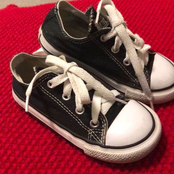 converse junior size 8